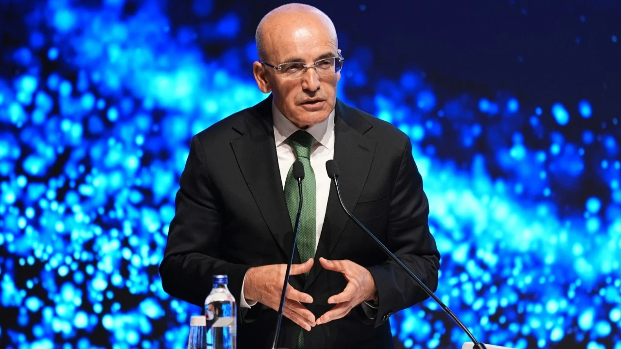 Mehmet Şimşek erken seçim ihtimalini yabancı yatırımcıya açıkladı